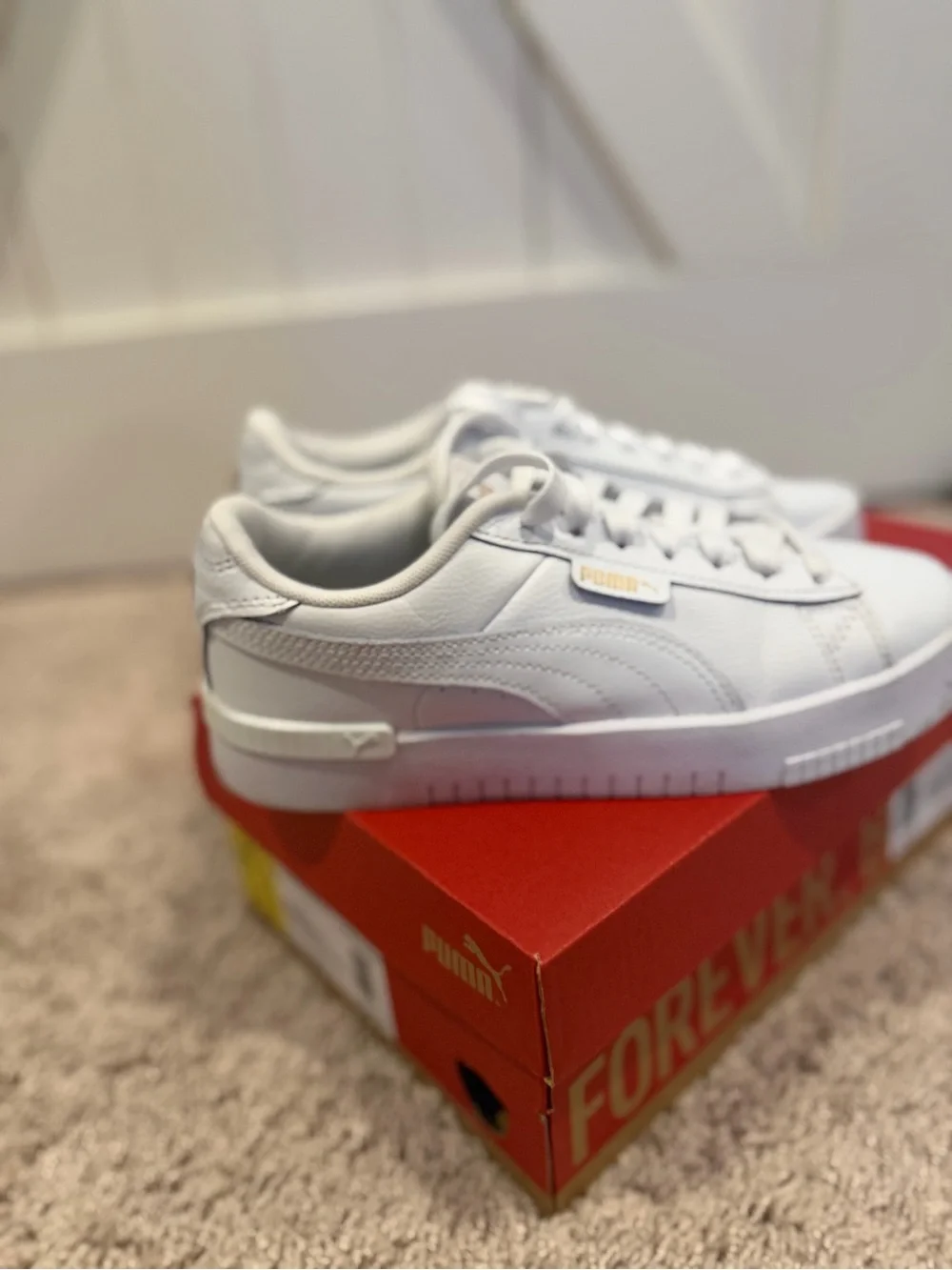 Puma Court Sneakers. Women size 6